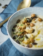 Kross gebratenes Lammkarree mit Minzesalsa und Honig-Haselnuss-Möhren auf jungem Salat | Die Hauptspeise für mein Ostermenü