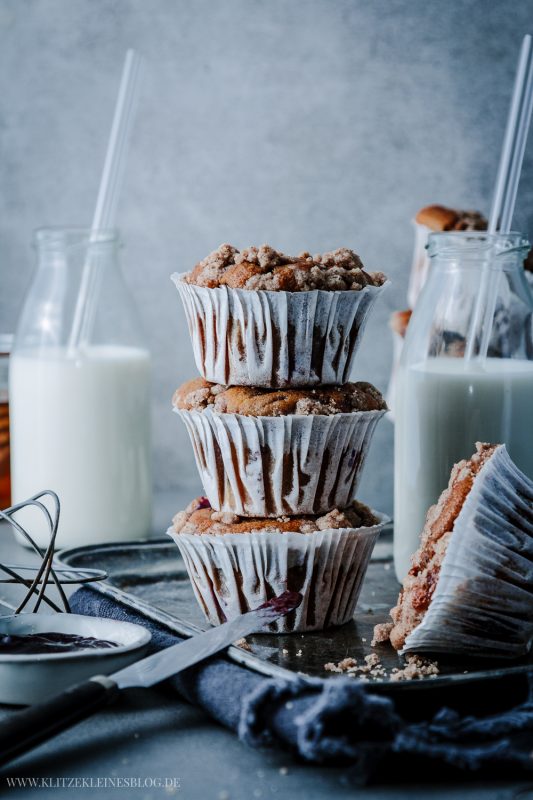 Mein Rezept für Zimtstreusel Brombeer Muffins mit griechischem Joghurt ...