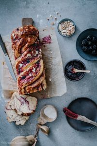 Das Rezept für Babka mit selbstgemachtem Brombeerkompott oder auch: Babka like a boss