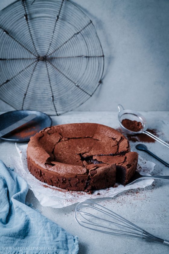 Das einfache Rezept für einen extra saftigen Schokoladenkuchen ohne ...